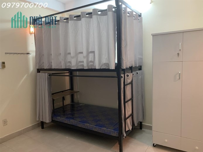 KTX cao cấp, giá 1,6tr/giường free tất cả, full nội thất. Phòng tối đa 4 người