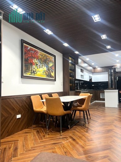 Bán nhà 6 tầng Nguyễn Văn Cừ,Long Biên 66m2,Mt 4.5m,thang máy hơn 12tỷ