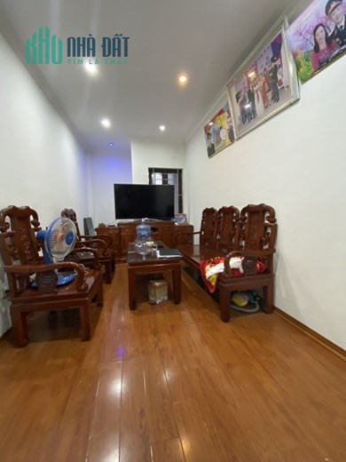Bán nhà mặt phố Hà Huy Tập, Dt 66m, nhà 4 tầng giá hơn 5 tỷ.