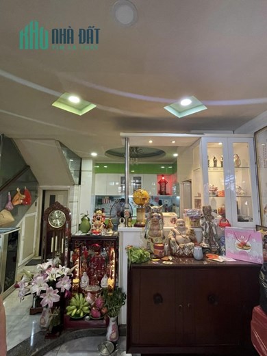 Bán nhà gần mặt tiền Nguyễn Chí Thanh Đào Nguyên Phổ phường 4 Quận 11 40m2 3 tầng 5pN