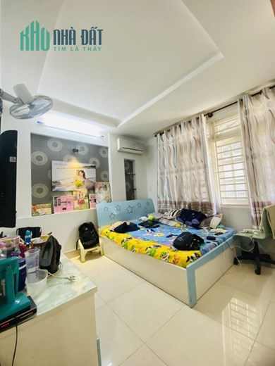 Hiếm Mặt tiền Phường 12  Tân Bình,  50m2,  2 tầng KD tốt