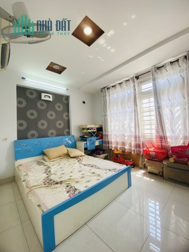 Hiếm Mặt tiền Phường 12  Tân Bình,  50m2,  2 tầng KD tốt