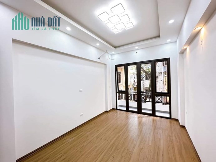 Lõi Đống Đa,ngõ nông,rộng,thoáng,50m ra mặt phố Hồ Đắc Di,giao thông thuận tiện,hàng xóm thân