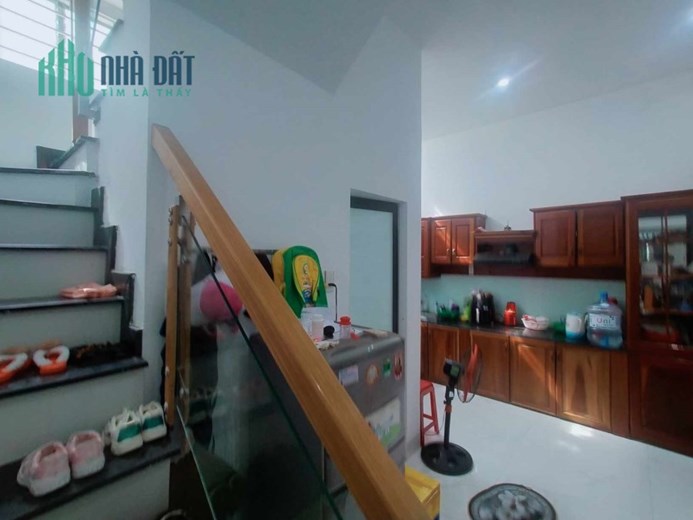 ♪Nhà Trần Cao Vân Ô tô tránh, 74m2 2 mê gần đường dưới 3 tỷ