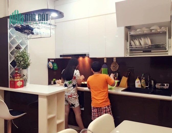 HIẾM !! Bán nhà ngõ 109 Huỳnh Thúc Kháng 50mx4T oto sổ vuông 6.9 ty thoáng mát Đống Đa