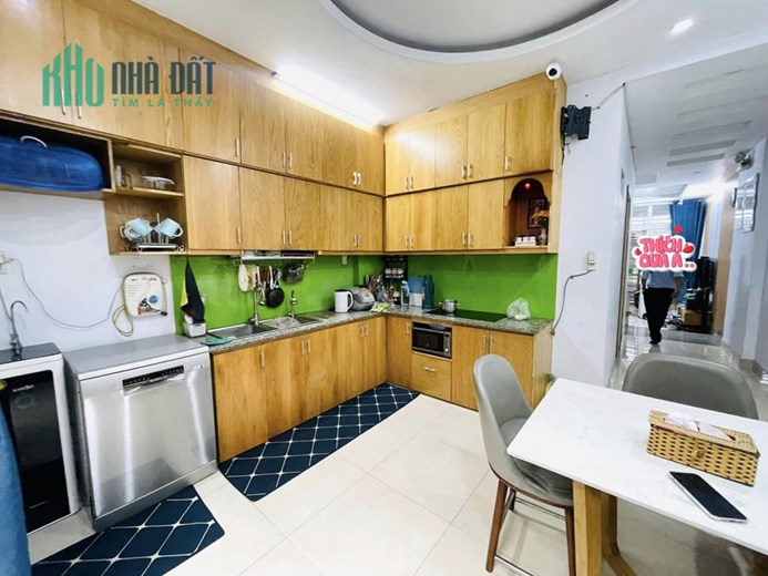 HIẾM CÓ KHÓ TÌM - HXT TRÁNH NGAY NGÃ 3 ĐÔNG QUANG QUẬN 12, 75M2, 3 TẦNG, 4 PN, NỞ HẬU CHỈ HƠN 4 TỶ.