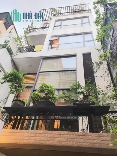 Bán gấp nhà  Hào Nam 40m2 chỉ 4,6 tỷ cạnh Nhạc viện vị trí rất đẹp, LH 0702269986