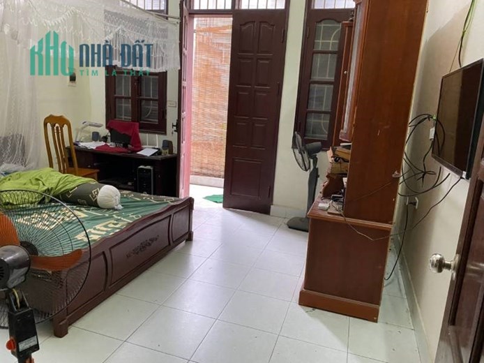 Cho thuê phòng trọ 25m2 khép kín, tiện nghi.