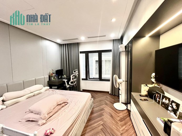 Bán nhà phố Bạch Mai, 31m2 x 6 tầng, Đep nhất khu vực, giá 5 tỷ