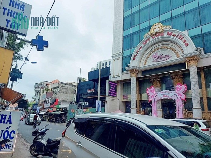 PHÚ NHUẬN- HUỲNH VĂN BÁNH- NGANG 4,3M - 3 TẦNG- GIÁ NHỈNH 2 TỶ.