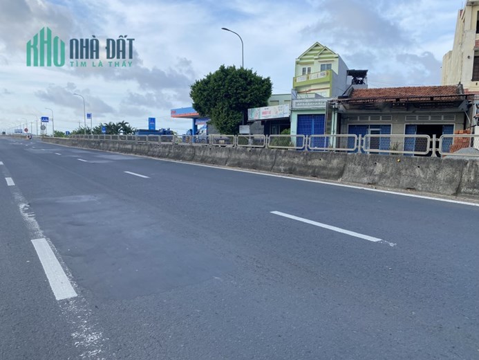 Nhà cấp 4 Mặt tiền Quốc Lộ 1A, Hoà Vinh, Thị Xã Đông Hoà, Phú Yên