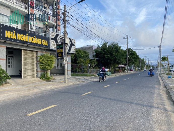 Nhà cấp 3 mới xây khu Hành chính Hoà Vinh,Đường 12m, Thị Xã Đông Hoà, Phú Yên