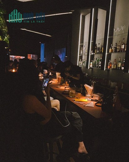 Sang quán cocktail bar chill trung tâm Quận 1.