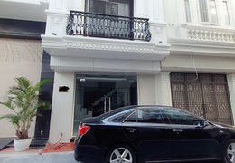 Bán nhà phân lô TĐC Sao Sáng, diện tích 40m  5 tầng GIÁ 4.55 tỉ vị trí cực đẹp