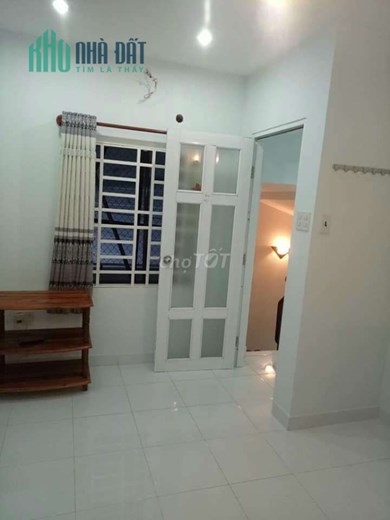 Cho thuê nhà Góc 2MT Hẻm 55 Thành Mỹ, 2 phòng ngủ