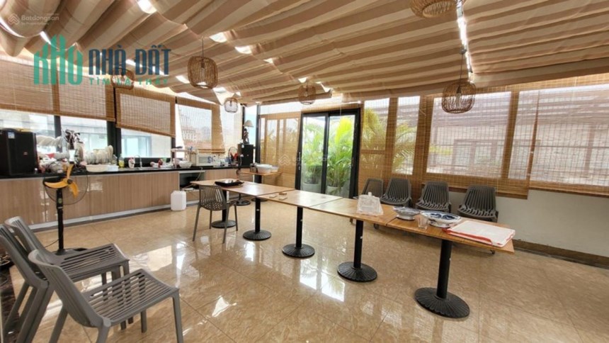 Bán nhà mặt phố Nguyễn Công Hoan, Ba Đình, lô góc, cho thuê 60tr/tháng, 58m, MT 12m, 19 tỷ