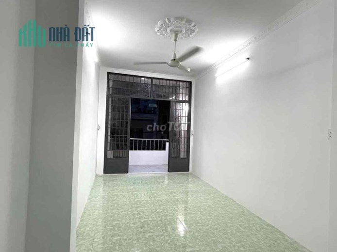 Nhà 3 tầng MT sát đường Lý Thường Kiệt chỉ 30m