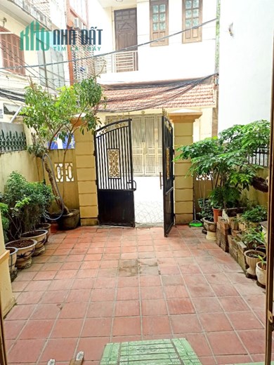 Bán nhà Ngô Gia Tự, diện tích 96m 2 tầng sân cổng, GIÁ 3.3 tỉ ngay Cầu Rào