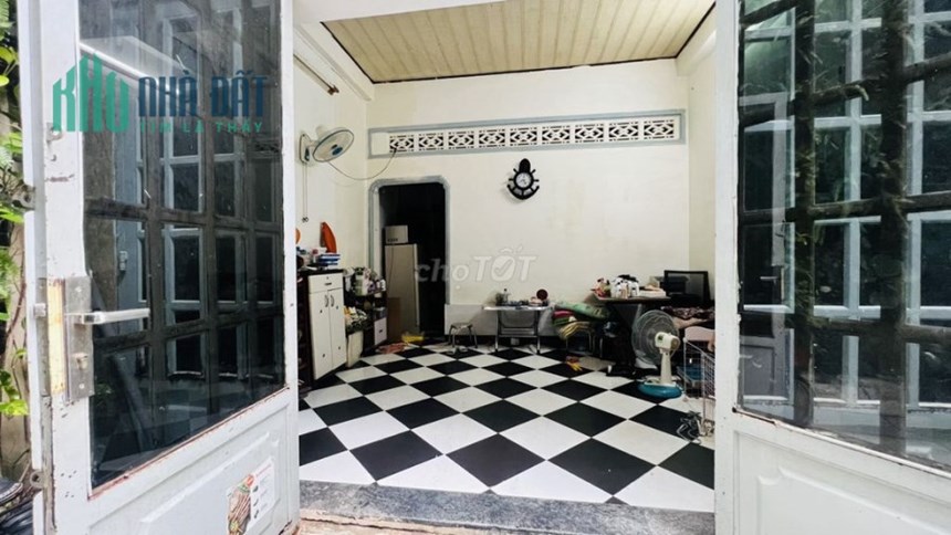 Nhà 1 lầu đối diện chợ Võ Thành Trang, 6,5 triệu