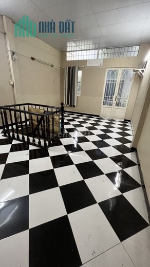 Nhà 1 lầu đối diện chợ Võ Thành Trang, 6,5 triệu
