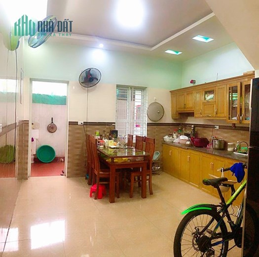 Bán nhà phố Thiên Lôi, diện tích 50m 3 tầng sân cổng riêng, GIÁ 2.25 tỉ