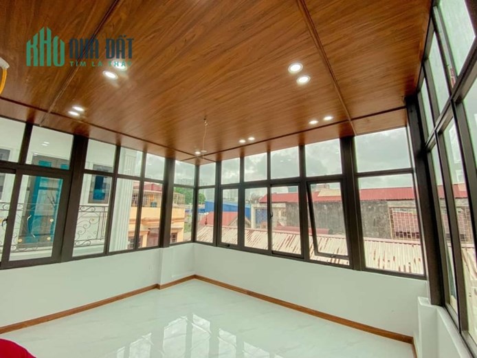 Cần Bán nhà phố Vương Thừa Vũ ô tô thang máy 40m 7Tg MT 4,5m hơn 7 tỷ LHCC.