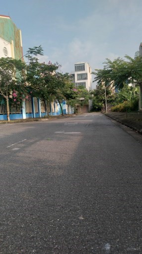 CHÍNH CHỦ TÔI CẦN BÁN LÔ ĐẤT DV YÊN NGHĨA KHU B 50M MT5 ĐƯỜNG RỘNG 13M GIÁ NHỈNH 5TỶ CÓ THƯƠNG