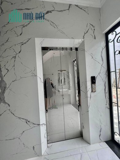 Cho thuê nhà Ngọc Thuỵ 50m, 6 tầng thang máy, 3 ngủ, nhà mới giá 16tr.
