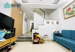 75M2- 3 TẦNG BTCT- XE TẢI VÀO NHÀ- 4 PHÒNG, CÓ PHÒNG DƯỚI TRỆT- CHỈ 4TỶ