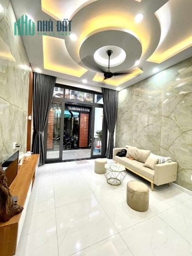 *Bán gấp nhà đường số 5 Ngay Nguyễna Sơn Tân Phú 60m2 ,4 Tầng Chỉ 4 tyx