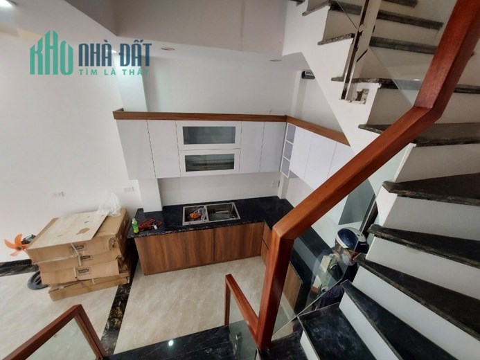 Bán nhà 5 tầng mới Thạch Bàn,Long Biên 34m2 ,oto đõ cửa nhỉnh 4 tỷ