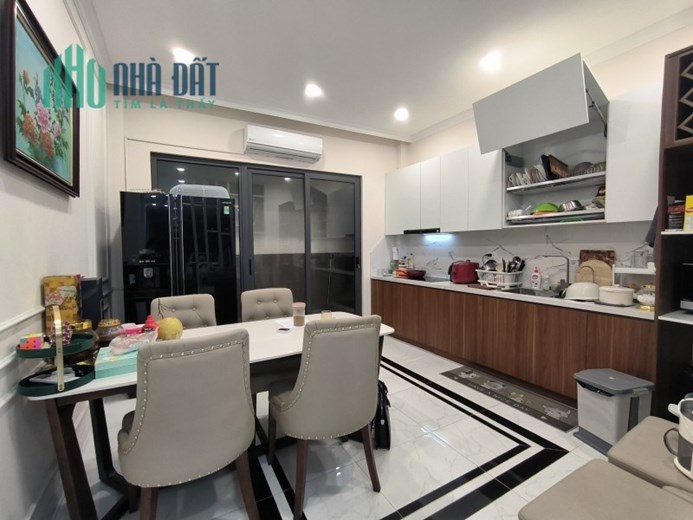 Bán nhà riêng Vương Thừa Vũ Thanh Xuân 56m 4 tầng mặt ngõ ô tô kinh doanh nhỉnh 11 tỷ lh 0817606560