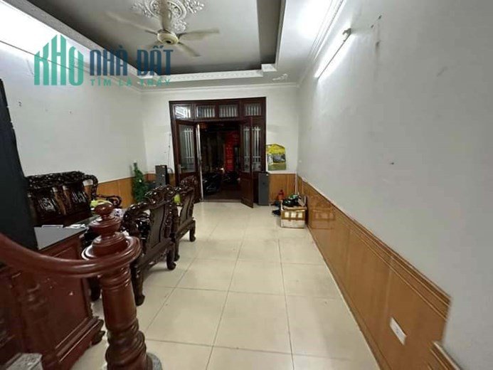 Bán Nhà Ngõ 211 Khương Trung 80m2 x 3 tầng, 2 thoáng, mặt ngõ thông rộng, ô tô đỗ cửa vào nhà, giá