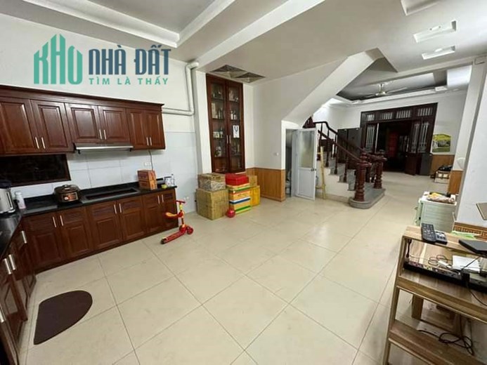 Bán Nhà Ngõ 211 Khương Trung 80m2 x 3 tầng, 2 thoáng, mặt ngõ thông rộng, ô tô đỗ cửa vào nhà, giá