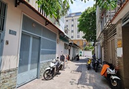 Bán gấp Nhà e Hơi Ngủ Trong Nhà  1 trệt 3 lầu đường Tô Hiến Thành P.15 Quận 10
