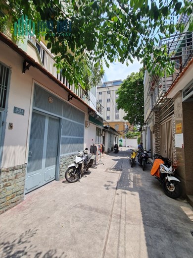 Bán gấp Nhà e Hơi Ngủ Trong Nhà  1 trệt 3 lầu đường Tô Hiến Thành P.15 Quận 10