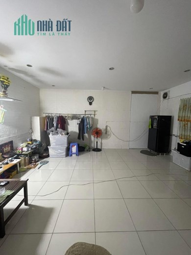 Chính chủ trang bìa_cách mặt tiền Trần Xuân Soạn 20m_có dòng tiền_126m2 giá bán chỉ 6tỷ