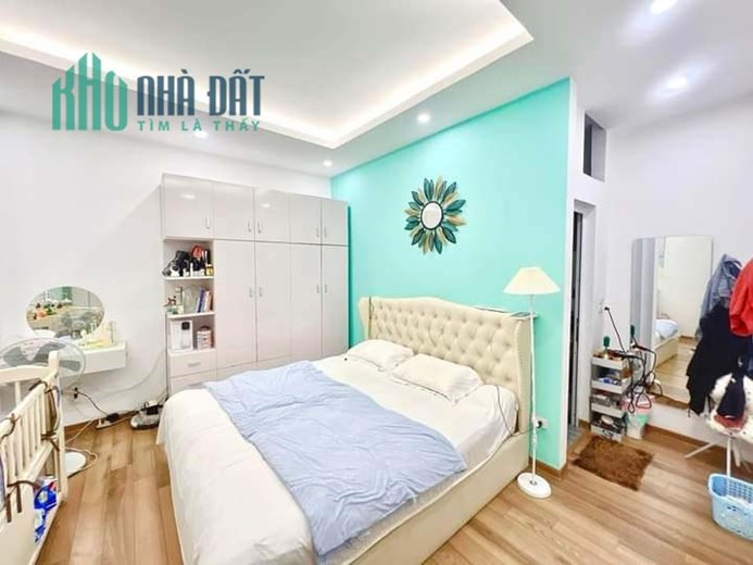 Bán Nhà Ngõ 173 Hoàng Hoa Thám 53m2 x 5 tầng, nhà mới ở ngay, mặt tiền bề thế, nội thất sang trọng,