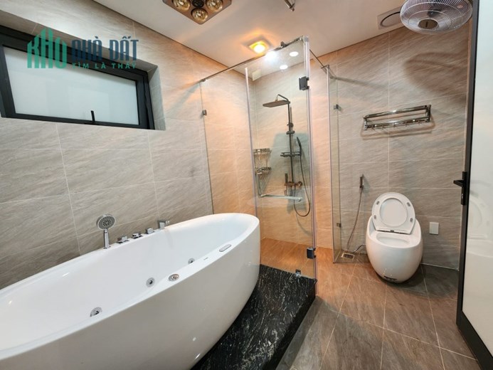 SIÊU PHẨM NHÀ ĐẸP - PHỐ LÊ TRỌNG TẤN - 6 TẦNG THANG MÁY. 90M X 6T. GIÁ 22 TỶ.