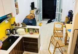 QUẬN 5-NGẢ 4 TRẦN HƯNG ĐẠO-TRẦN BÌNH TRỌNG -20M RA MT-HẺM XE HƠI THÔNG-XÍU 4TỶ