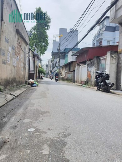 Cần tiền BÁN GẤP nhà Âu Cơ - Tây Hồ - ô tô vào nhà 3 tầng view thoáng 40m giá  chỉ 3.29 tỷ
