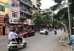 Chính chủ bán gấp nhà Phân lô Võ Văn Dũng giá 12.5 tỷ, 42mx4 tầng, giáp hồ điều hòa