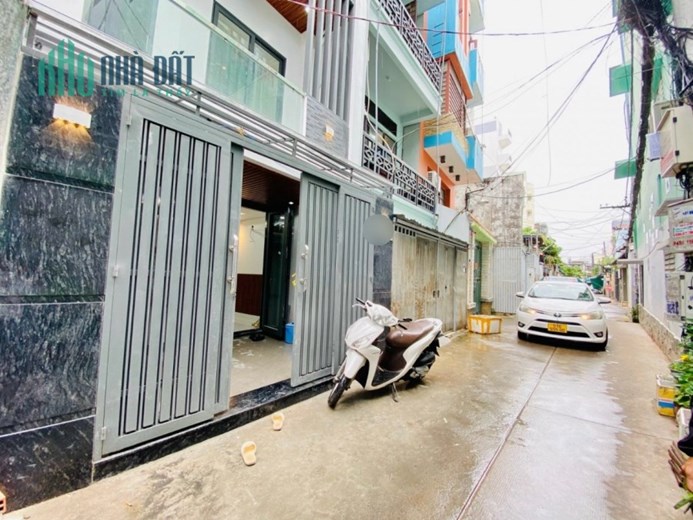 BÁN NHÀ XÔ VIẾT NGHỆ TĨNH XE HƠI ĐẬU TRONG NHÀ NHỈNH 6T5 THƯƠNG LƯỢNG.
