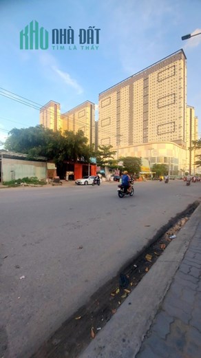 Bán Nhà Cao Lỗ phường 4 Quân 8 giá 11 tỷ.