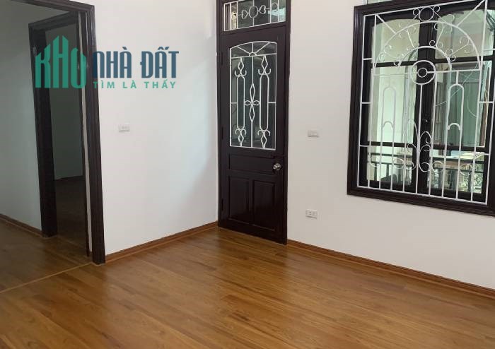 LÔ GÓC, PHÂN LÔ – Ô TÔ ĐỖ CỬA – KHU VỰC TRUNG TÂM.