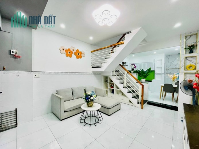 Bán Nhà Phan Huy Ích Gò Vấp 40m2 giá 3 tỷ 8 Mới Đẹp Ở Ngay Emart 2