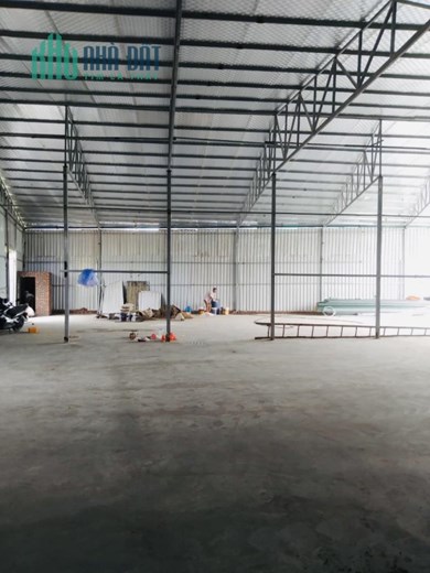 Cho thuê kho mới - sạch - đẹp tại làng nghề Triều Khúc, Thanh Trì DT 400m2