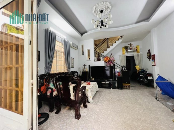 Bán nhà Nguyễn Văn Quá Phường Đông Hưng Thuận Quận 12, 2 tầng, Đường 1.5m, giá giảm còn 7 tỷ