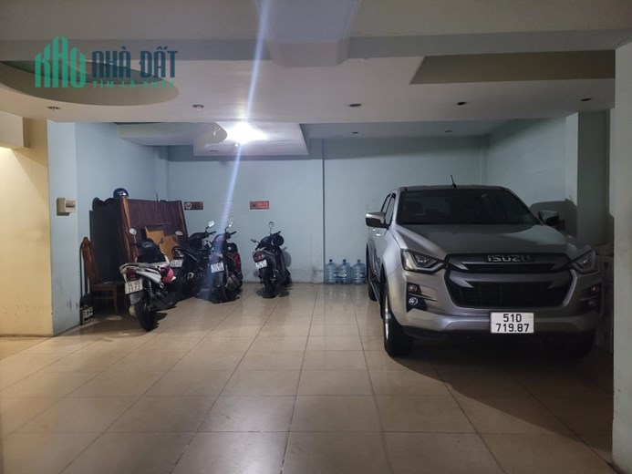 Bán Nhà Mặt Tiền Nguyễn Kiệm Phú Nhuận- 4 Tầng -186m2- Ngang 7m X 23m Nở Hậu Hơn 9m- Chỉ : 36 Tỷ