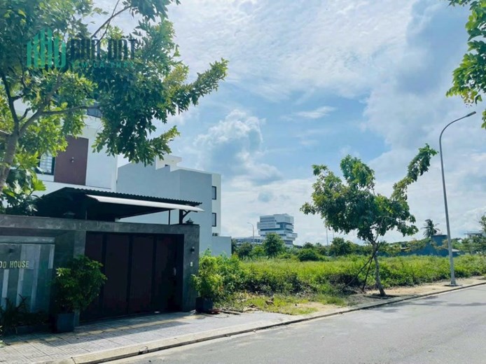 Bán lô 180m2 khu đô thị FPT Đà Nẵng
